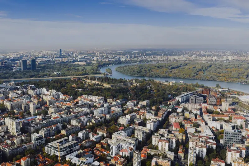 Panorama Beograda sa Dunavom – BrzOtkup otkup nekretnina u Beogradu