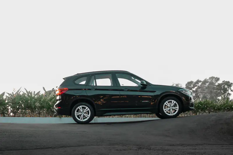 BMW X1 F48, pogled sa strane
