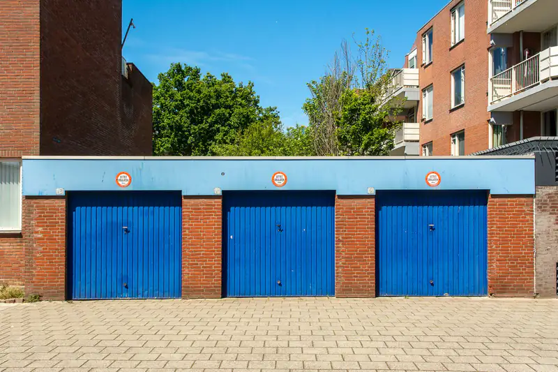 Garaže u nizu pored stambene zgrade – otkup garaža Beograd