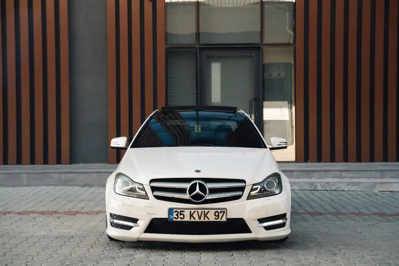 Mercedes C klasa W204 posle redizajna, prednja strana