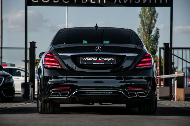 Mercedes S klasa W222, pogled sa zadnje strane