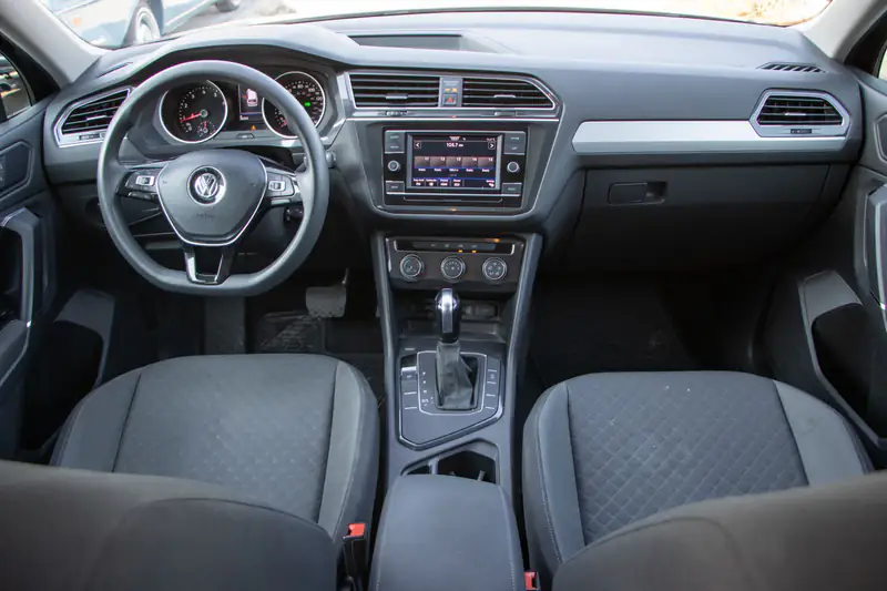 Enterijer Volkswagen Tiguana sa automatskim menjačem